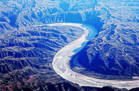  Jinshan Grand Canyon: Jylhä luonto ja ikätön kauneus!