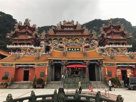  Meishan City Qingyun Temple - Historiallic Wonder and Tranquil Escape!