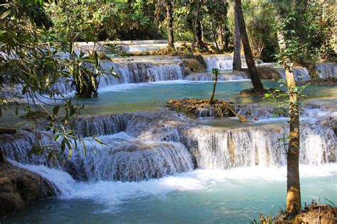  Qianjiang Waterfall –  Törräävän kauniit vesiputoukset ja kiehtova legenda!